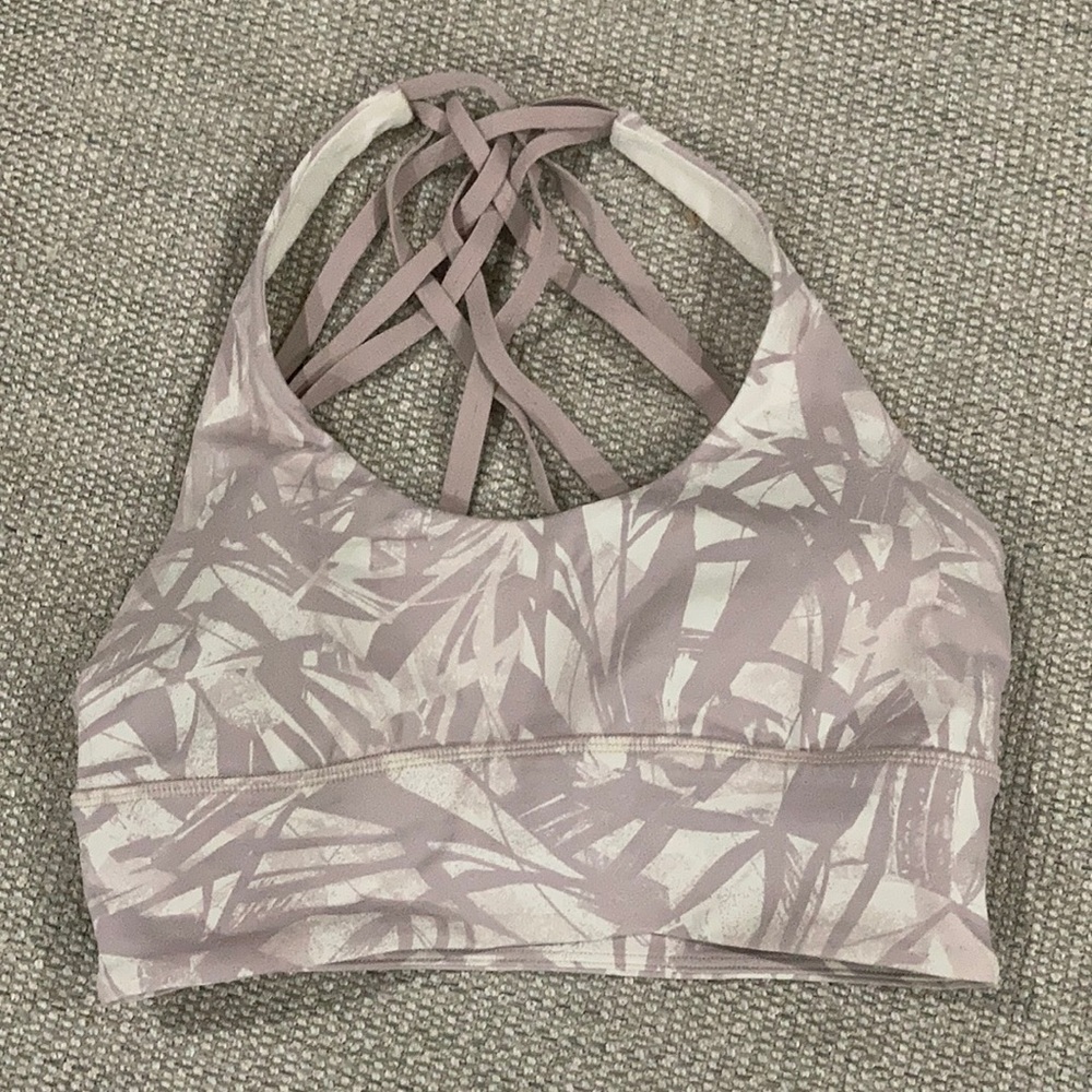 Lululemon sports bra size 6